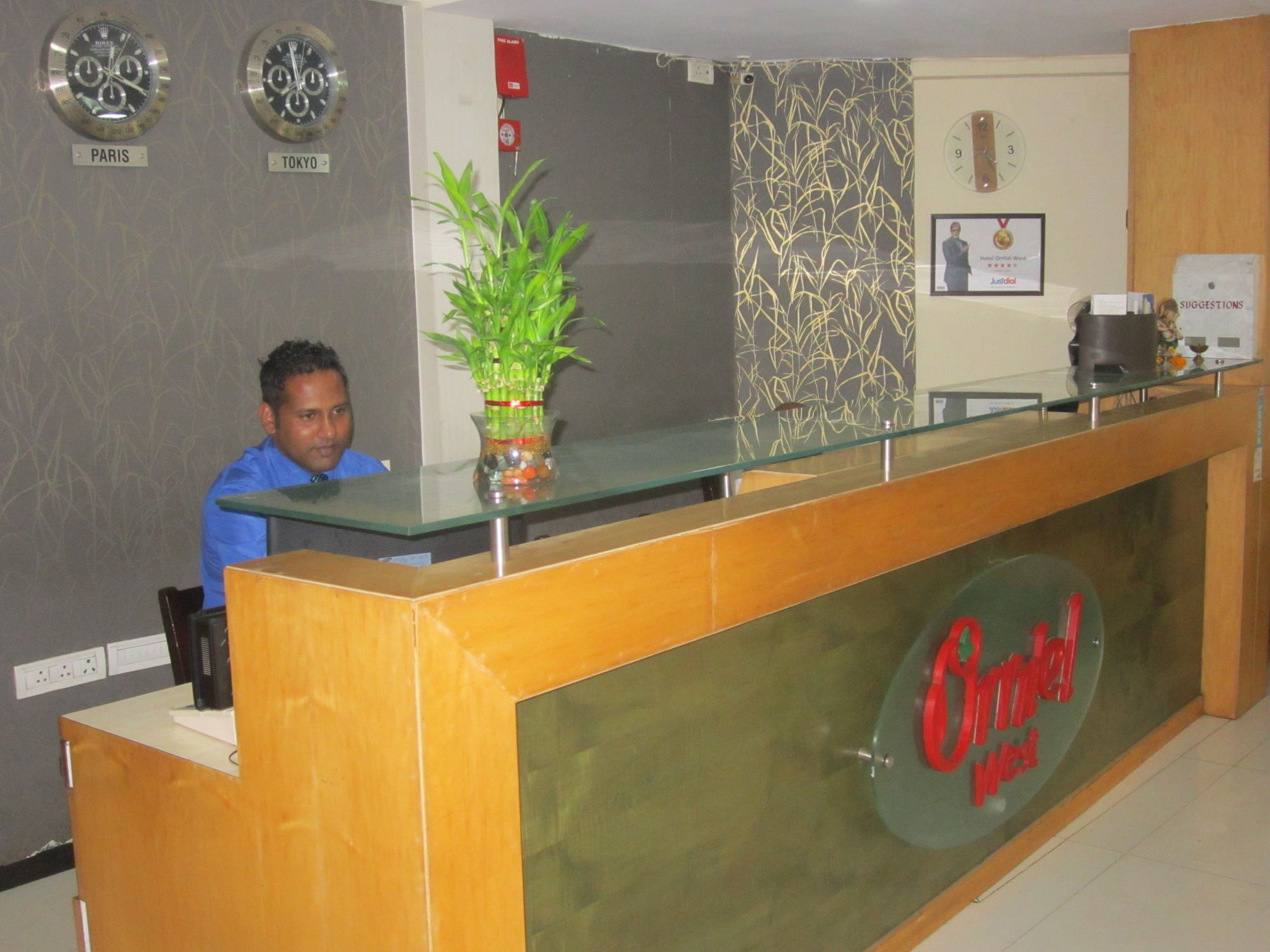 Hotel Orritel West Mumbai Bagian luar foto
